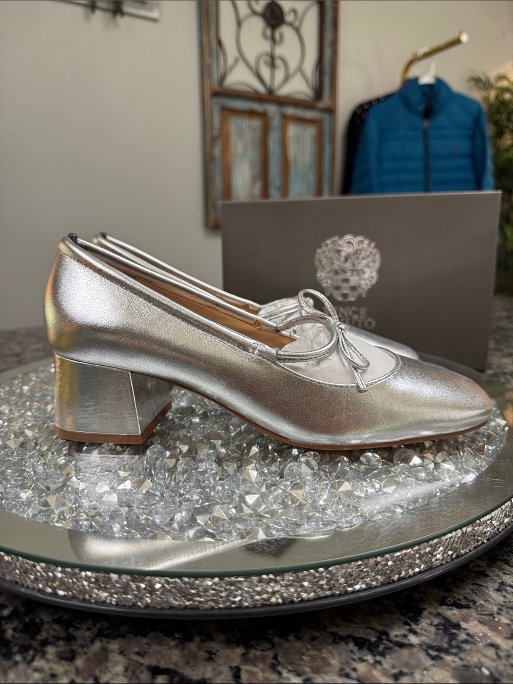 Vince Camuto Charley leather Silver Metallic Block Heel Mary Jane Pumps new 7